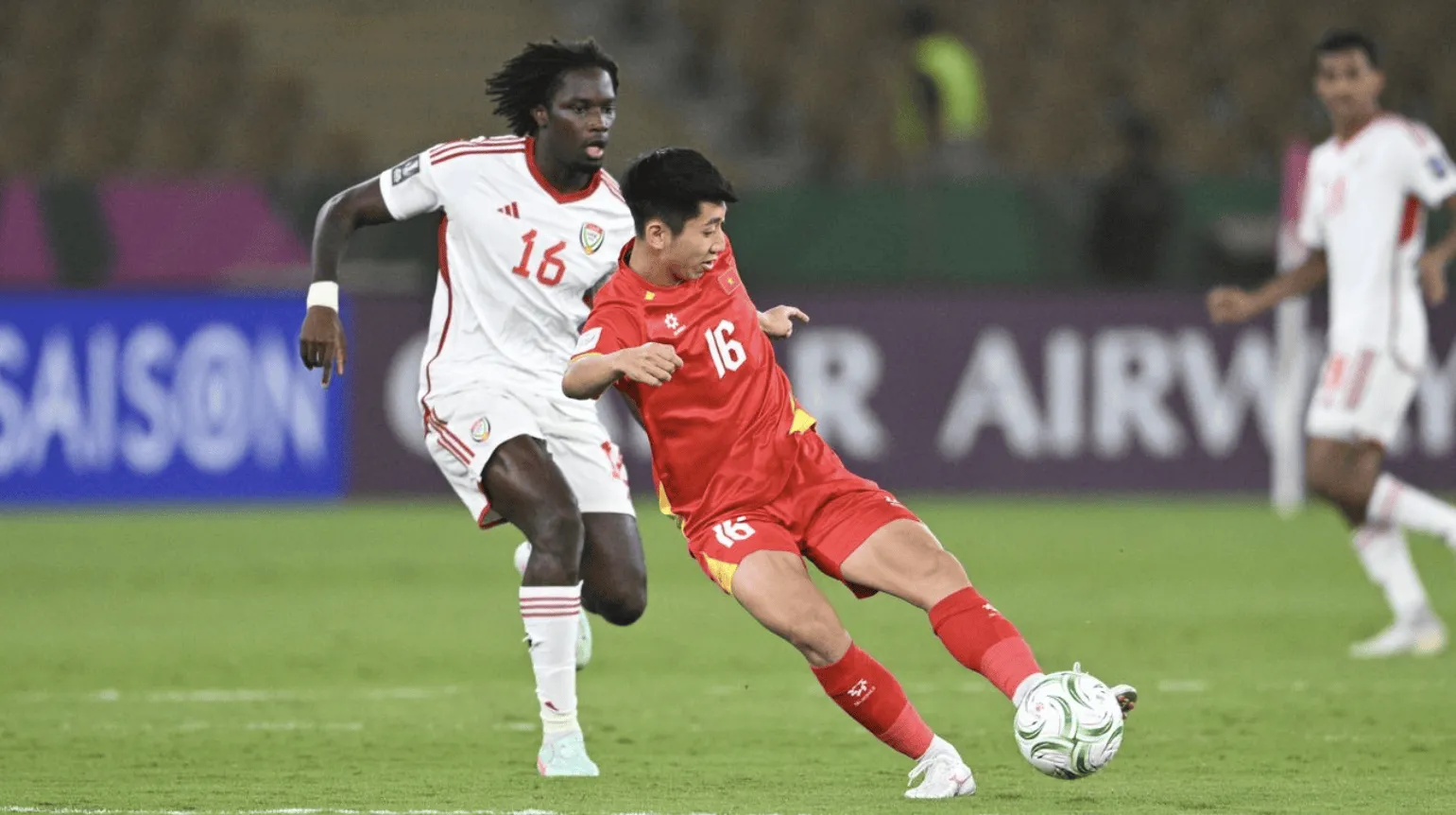 kaiyun-90分钟：越南2-2阿联酋，阮黎发、门哈利破门，将进入加时