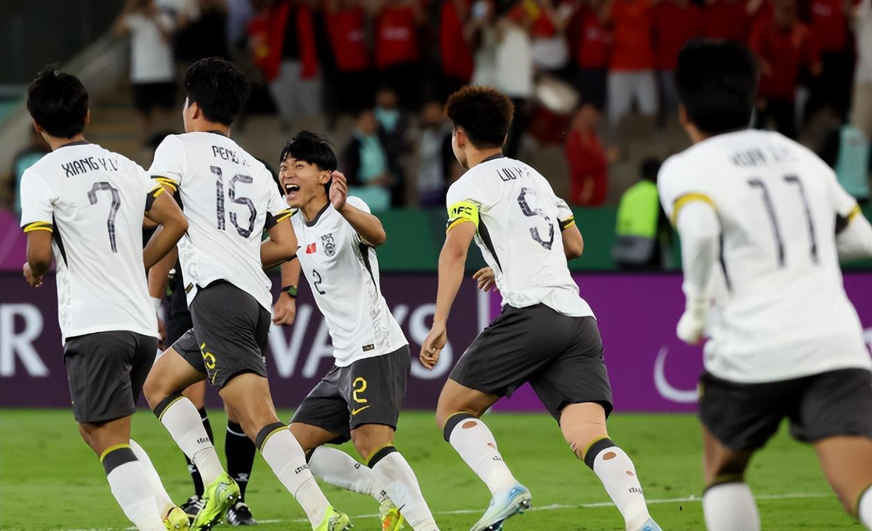 开云体育app官网-国足3：0越南进决赛，名宿范志毅做出精彩点评，简直句句说到点上