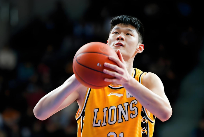 开云官网-有趣！胡金秋回到广厦队就投入训练，王博：不准训练，回家陪孩子|浙江广厦|中国男篮|比赛|球员|球队_新浪体育_新浪新闻